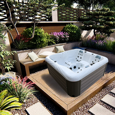 Bagno per 4 persone per idroterapia rilassante
