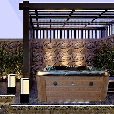 Bagno per 4 persone per idroterapia rilassante