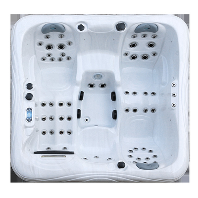 Bagno per 4 persone per idroterapia rilassante