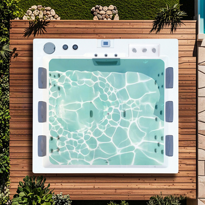 Piscine all'intera stagione e vasca idroalimentare